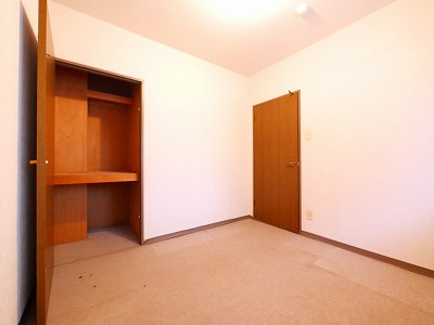 アーバンアネックスの洋室