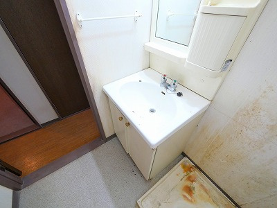 アーバンアネックスの独立洗面台