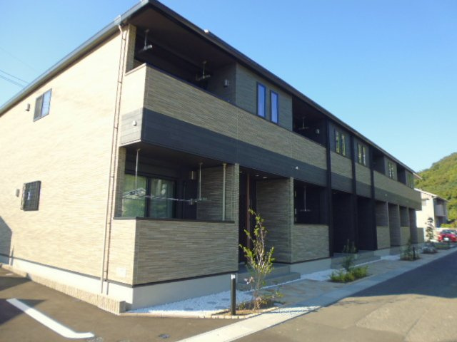 アイリス　パディ