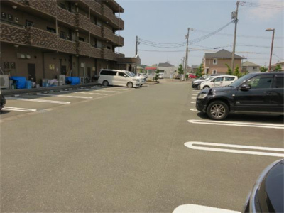 【駐車場】 | ＳＴＡＴＩＯＮ　ＦＲＯＮＴ