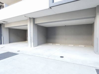 【駐車場】 | メイプル岩塚本通