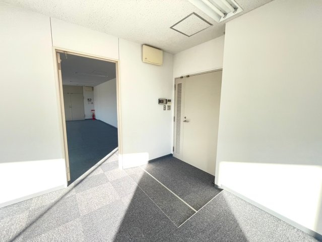 T.S－frontビルの内装