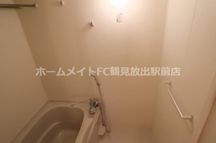 東大阪市西堤西のハイツの浴室