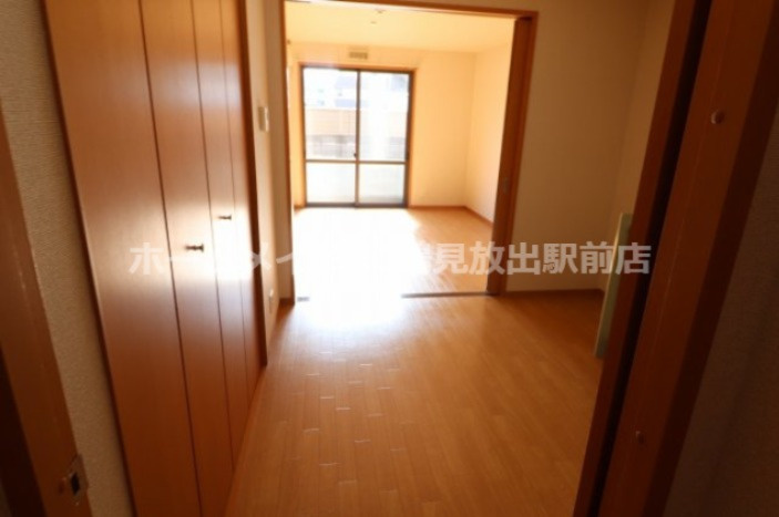 東大阪市西堤西のハイツの居間・リビング