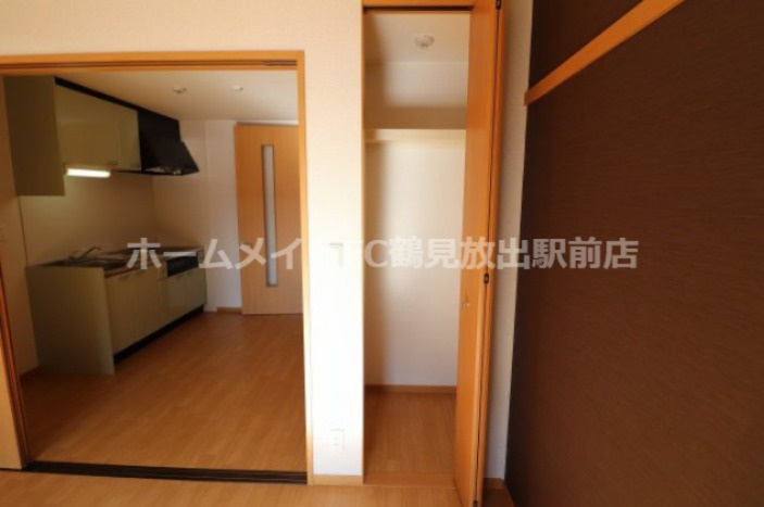 東大阪市西堤西のハイツの収納