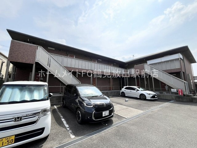 東大阪市西堤西のハイツの外観