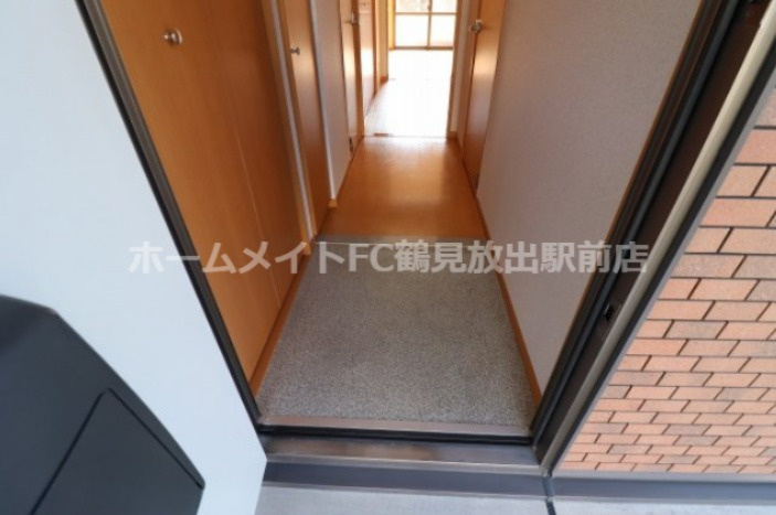 東大阪市西堤西のハイツの玄関