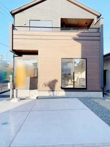 郡山市大槻町原田西　BLOOMING GARDEN 全1棟の外観