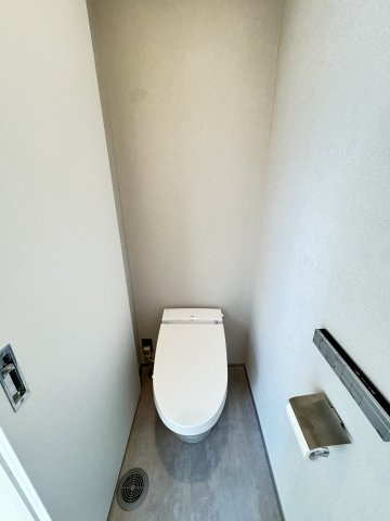 富士見町小暮SE構法の家のトイレ|■1階トイレ