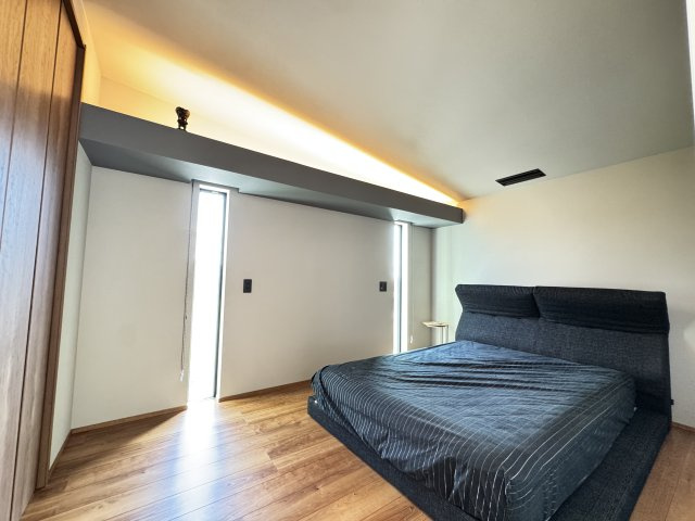 富士見町小暮SE構法の家の洋室|■2階主寝室