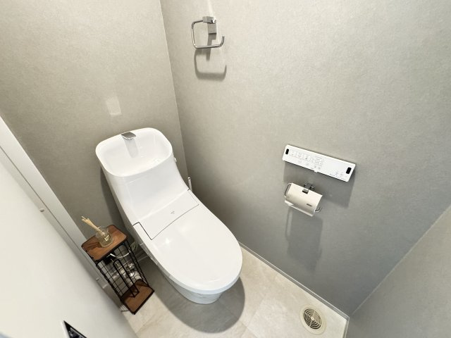 富士見町小暮SE構法の家のトイレ|■トイレは各階にございます