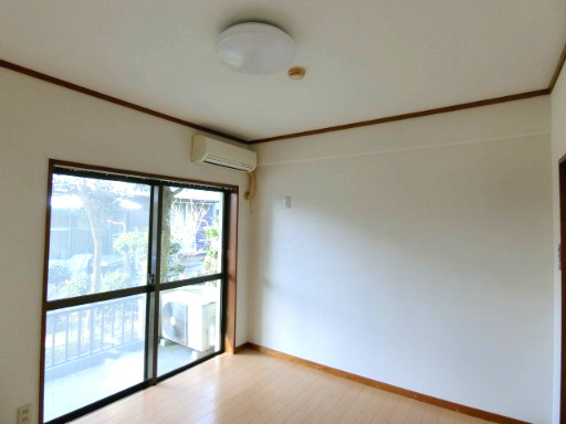 坂本マンションの洋室|個人の部屋や寝室として使える洋室です