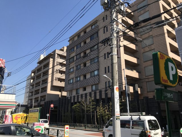 ルネ・上野桜木の外観