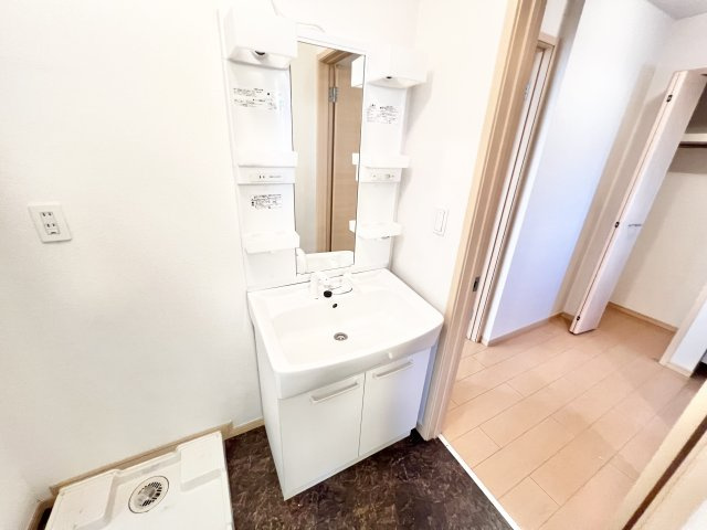 キャトルマーゴの洗面所|※別部屋参考写真