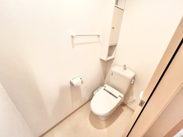 キャトルマーゴのトイレ|※別部屋参考写真