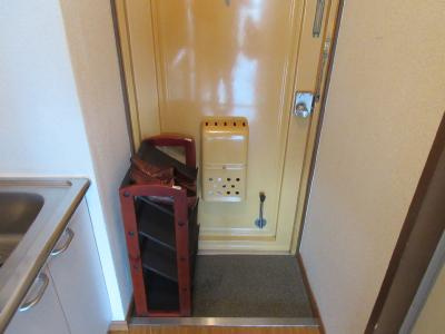 ピエスあさのの玄関