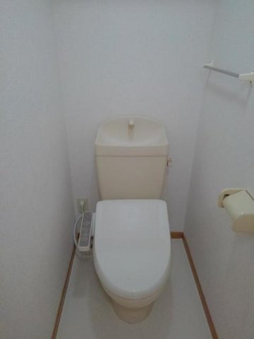 コーポＫＭⅡのトイレ|ゆったりとした空間のトイレです