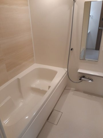 フレッシュリーⅢの浴室|日々の疲れを癒すお風呂付です