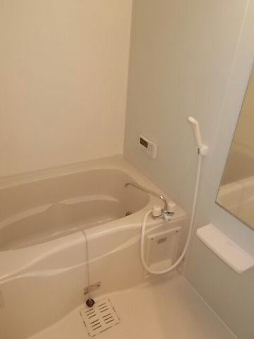 ル・プティ・ボヌールの浴室|ゆったり過ごせるお風呂です