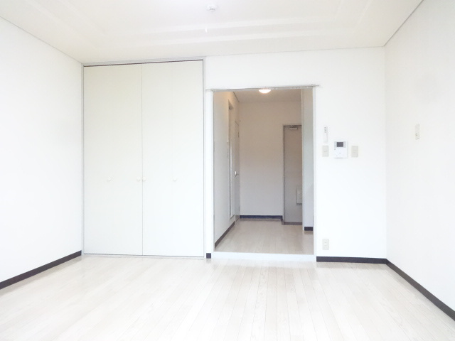 メロディーハイムの居間・リビング