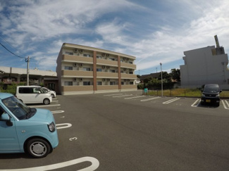 【駐車場】