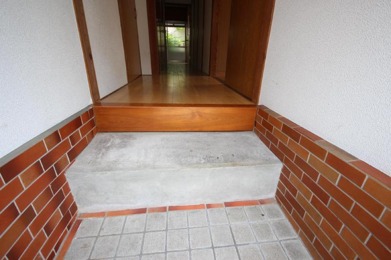 コンチェル瀬下【キャッシュバック対象物件】の玄関|ゆったりとした玄関です