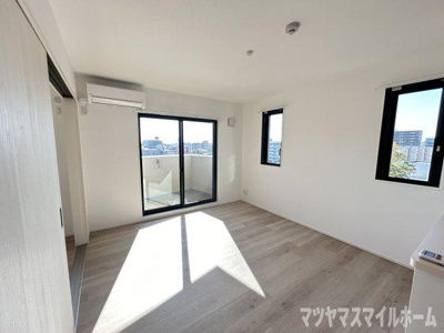 【居間・リビング】 | Casa　Tomio