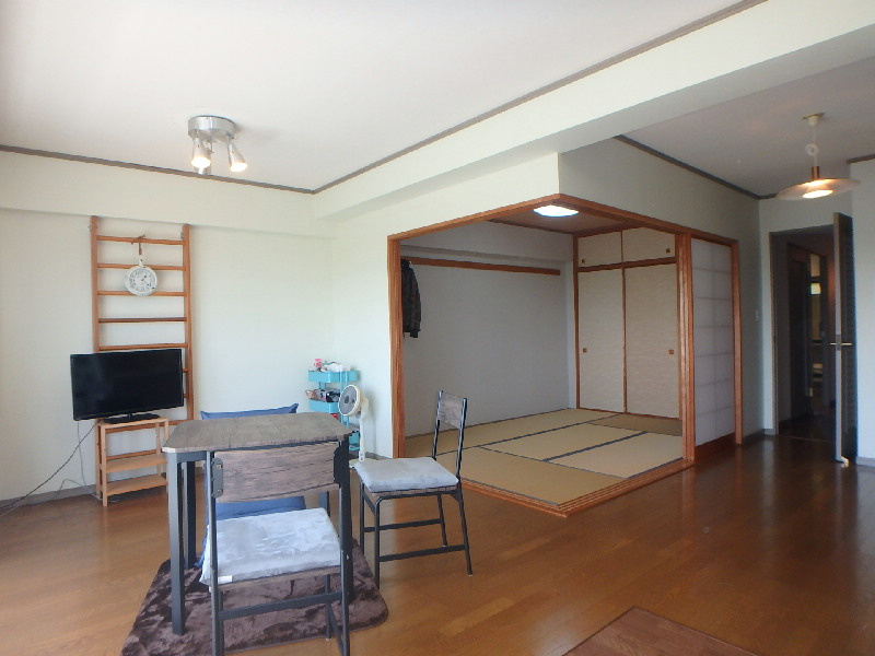 S1655M　アーバンヒルズ下田リゾートの居間・リビング