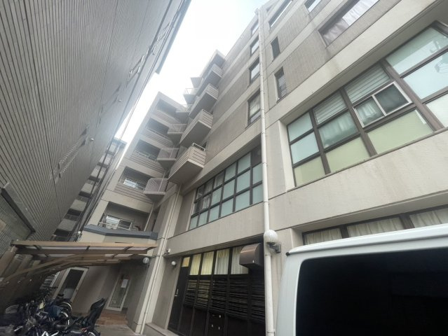 石橋ビルの外観