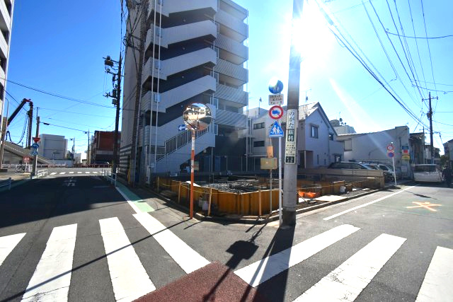 丸山2丁目・新築戸建の前面道路含む現地写真