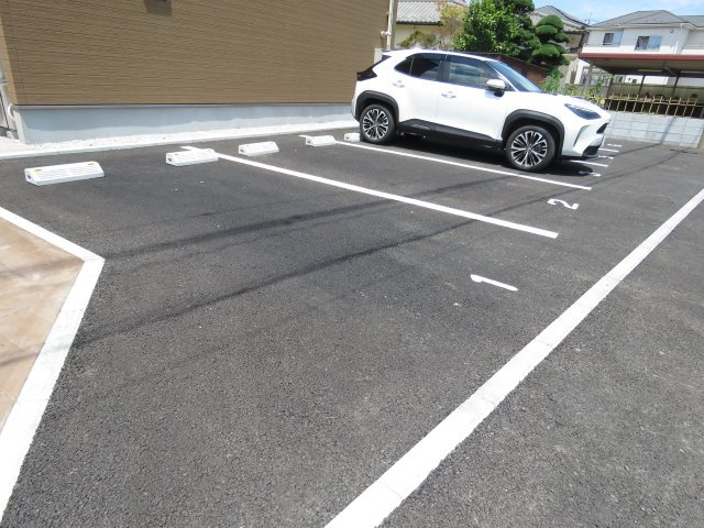 プリエアースリズムの駐車場