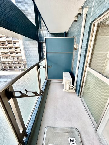 サングレートESAKAⅡのバルコニー