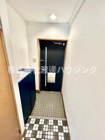 サングレートESAKAⅡの玄関