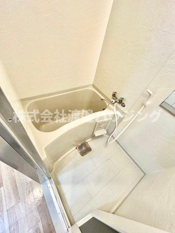 サングレートESAKAⅡの浴室