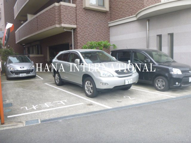 サン・ボナールの駐車場|他部屋参考