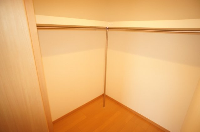 レジデンス二の宮の収納