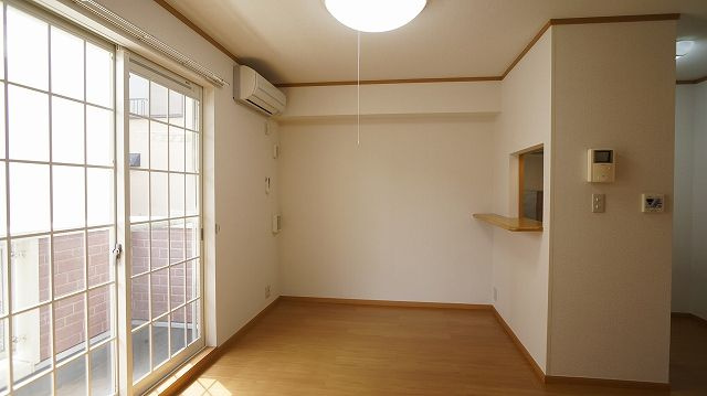 リトル・シャトウＹの居間・リビング
