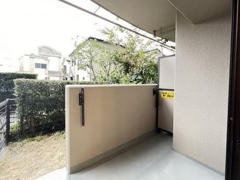 【中古マンション】モア・ステージ川越グランデュールの庭|バルコニーと専用庭！自由に使えます！