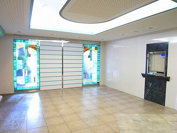 日本橋三越前アムフラット壱番館　5階　角　部屋　リ　ノベーションのエントランス