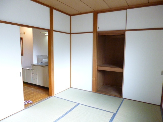 井滝コーポの居間・リビング