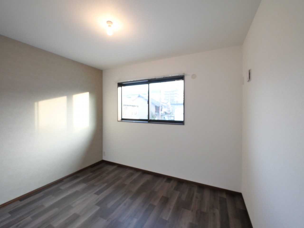 R＆Kならまちの洋室|明るい洋室です