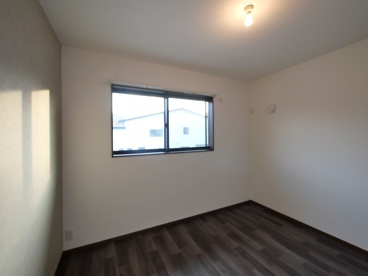 R＆Kならまちの洋室|コンパクトで使いやすい洋室です