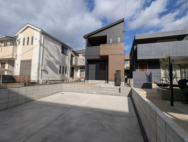 名古屋市第3名東区香流の外観