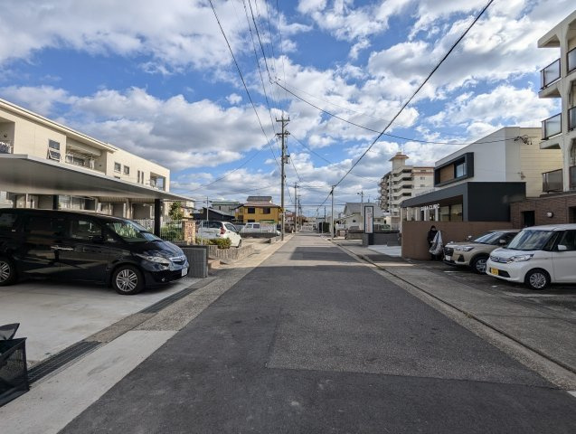 名古屋市第3名東区香流の前面道路含む現地写真
