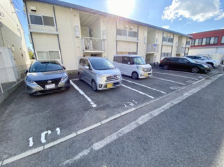 【駐車場】