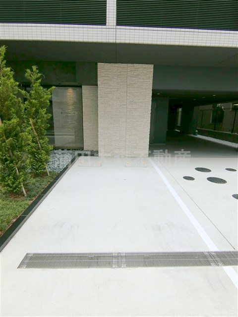 K-residence蒲田の駐車場|敷地内平置き駐車場　空き状況等詳細はお問合せ下さい。