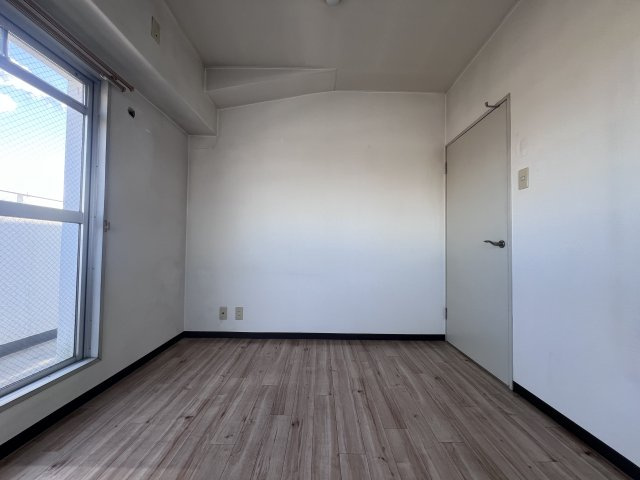 ロイヤルコーポ野添の子供部屋