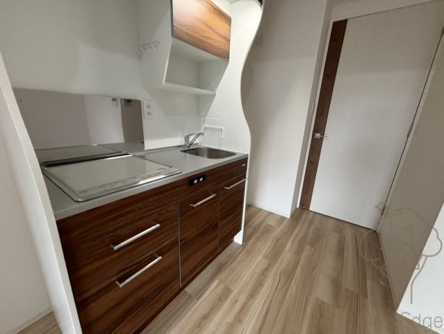 セレニテ東三国ミラクのキッチン