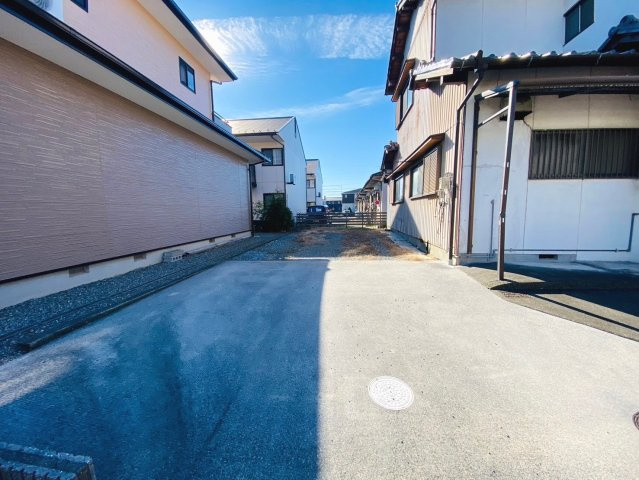 中古戸建　大垣市本今三丁目　昭和57年築の駐車場