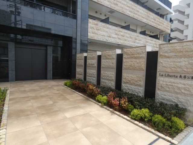 【エントランス】 | LaLiberta長居公園